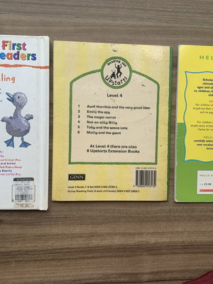 Children's books used, pack of 3 beginner English readers