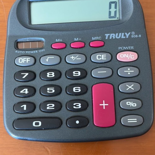 Truly Calculator like new in excellent condition and working