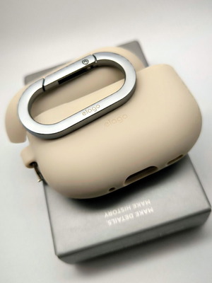 elago Premium силиконов калъф για AirPods Pro 3, Stone με καραμπίνερ