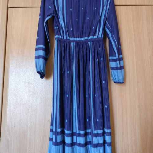 Vintage dress purple like new, pleated muslin, size S