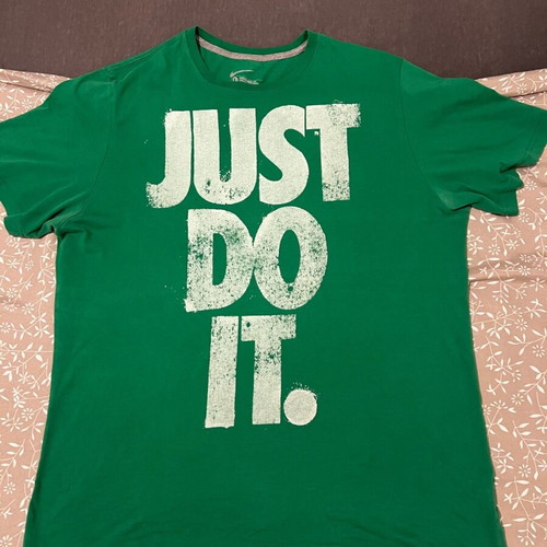 Nike Tee XL used, 100% cotton with large Vintage Logo