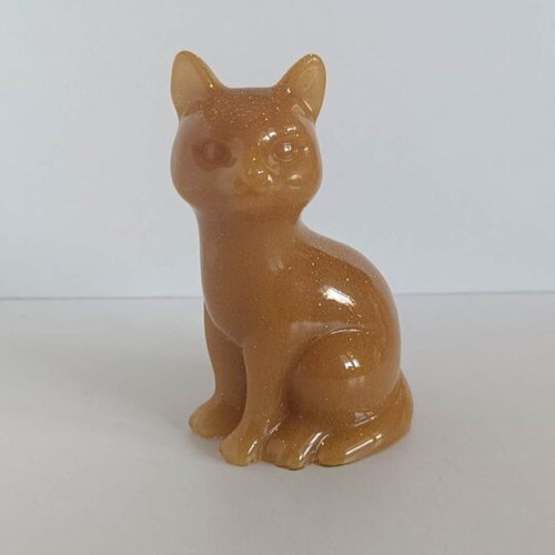 Decorative Golden Cat made of Liquid Glass 10 x 6 cm