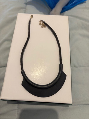 Black matte pendant like new