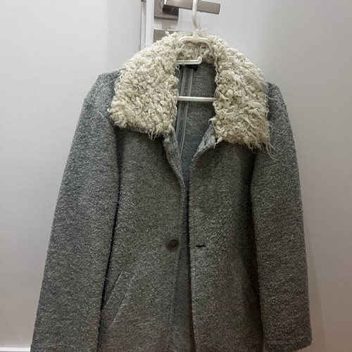 Zara coat grey with ecru collar like new
