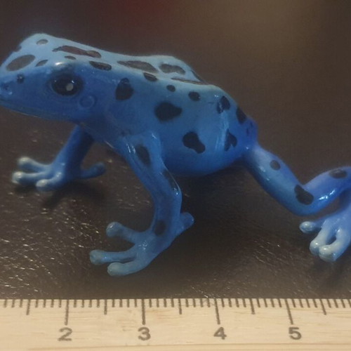 Blue Poison Dart Frog Figure Bully like new