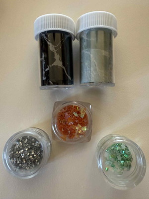 Nail decoration set with foils and glitter in excellent condition