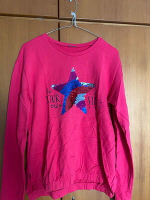 Benetton kids pink blouse like new with color-changing star