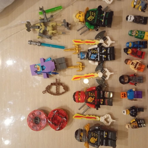 Minifigures like new, all together