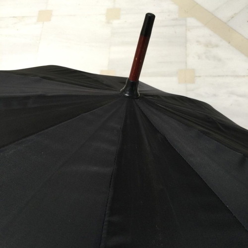 Men's automatic umbrella used with wooden handle, black