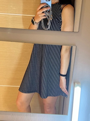 Μαύρο με λευκό φόρεμα φαρδύ αμάνικο Νο Μ/S Zara