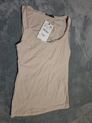 Μπλουζάκι Zara καινούργιο, μέγεθος Small, μπεζ