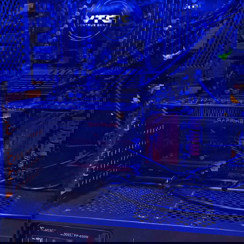 Gaming PC low budget σαν καινούργιο με κάρτα γραφικών Rx 550 4GB και πληκτρολόγιο Razer