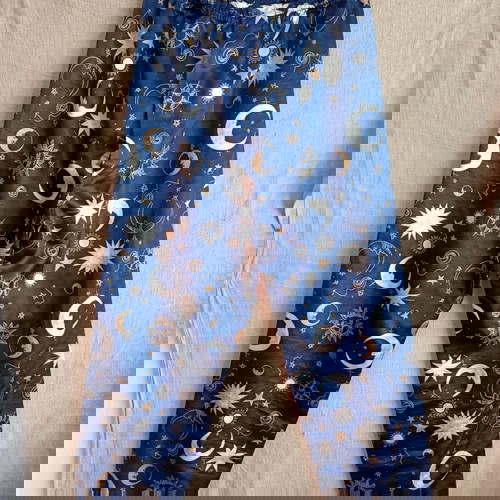 Пижамени панталони като ново с десен нощно небе, размер L/XL