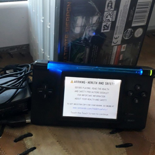 Nintendo Macro used with charger, fully functional