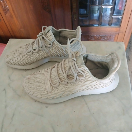 Adidas athletic shoes used, size 40, beige
