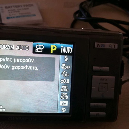 Φωτογραφική μηχανή Olympus fe μεταχειρισμένη με 2 μπαταρίες και κάρτα μνήμης 4GB