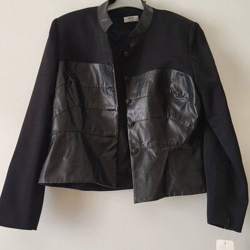 Jacket new with tag, black