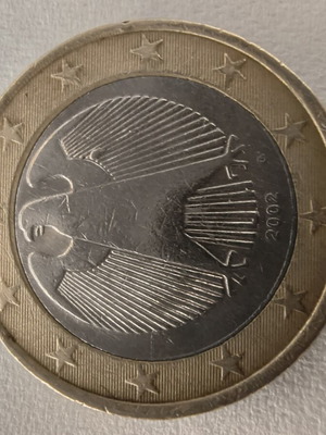 1 евро монета Германия 2002 употребявана с дефект