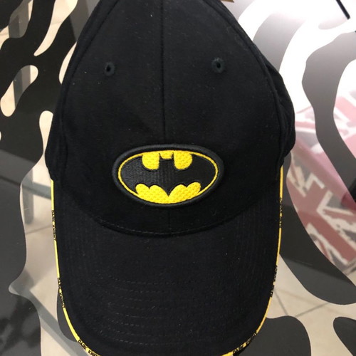 Batman cap with black logo, yellow seams and Dark Knight writing, new