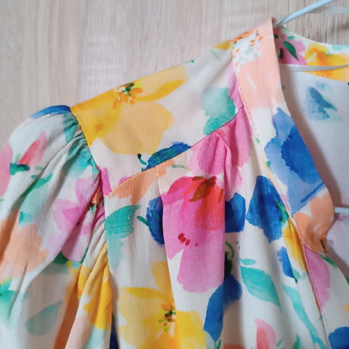 Zara vintage blouse like new, multicolored, size M