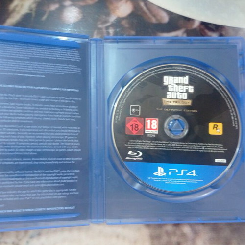 Grand Theft Auto The Trilogy PS4 game like new