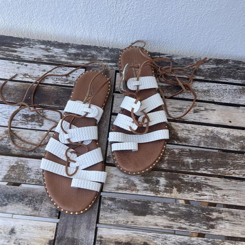 Ioannis leather gladiator sandals size 37 like new, white and brown