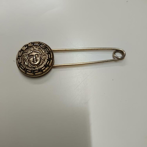 Al'Oro classic old safety pin used, black and gray