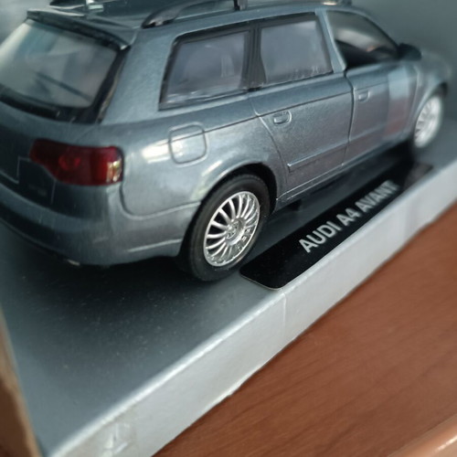 Audi A4 Avant 1:32 unused by NewRay