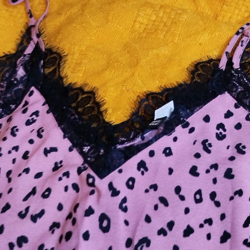 Lace blouse H&M pink like new, size L