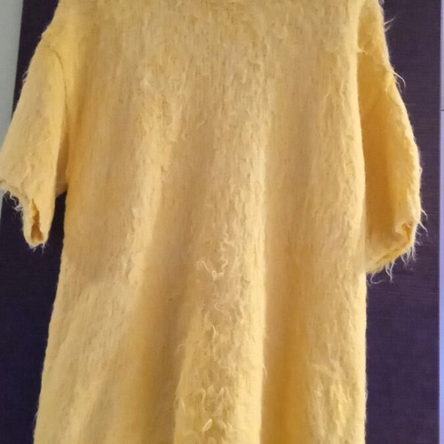 H&M women's yellow short sleeve pullover like new