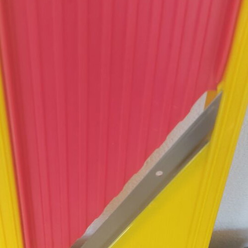Vegetable slicer two-level like new