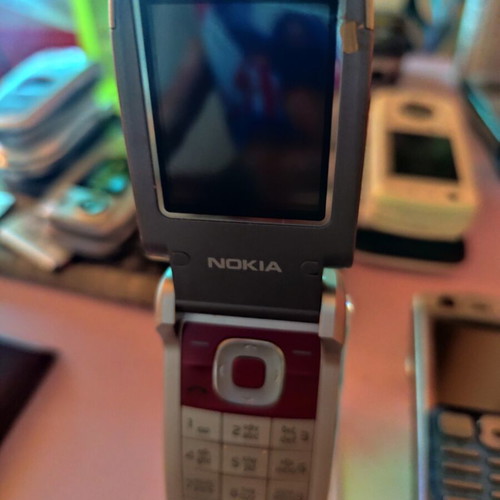 Nokia 2760 mobile phone like new, silver, charger included