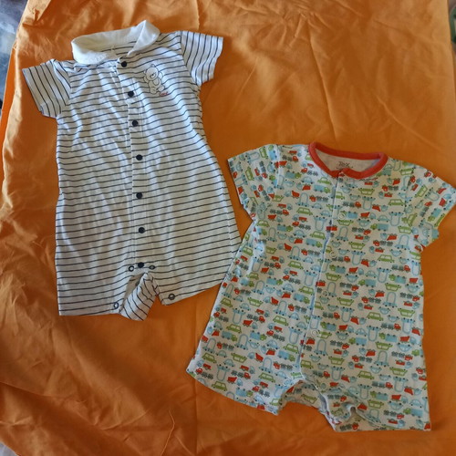 Baby rompers like new, pack of 3, summer sizes 3-9 months
