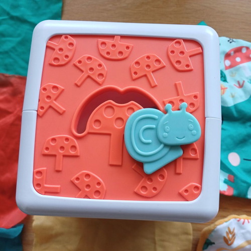 Activity box with scarves like new for babies from 3 months
