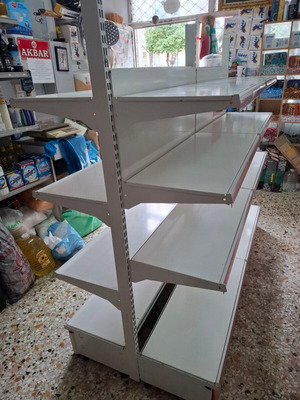 Gondola shelving like new, ideal for mini market with 4 shelves