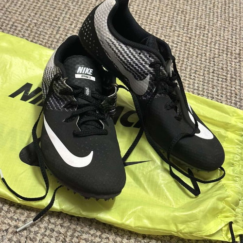 Nike athletic shoes size 43 black like new