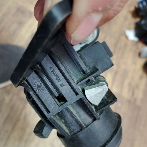Mercedes-Benz W168 trunk lock A 168740091