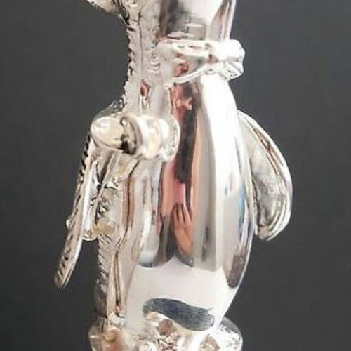 Hendricks gin bottle stopper like new, penguin design