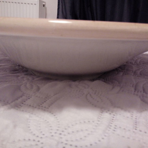 Italian ceramic fruit bowl used, hand-painted, ARM