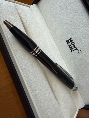 Mont Blanc Meisterstuck pen new in collectible condition