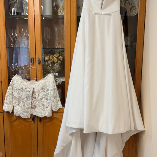 Wedding dress and bolero by Demitrios like new, size 10, ivory satin
