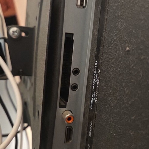 TurboX 40-inch TV 2022 model, like new, non-smart