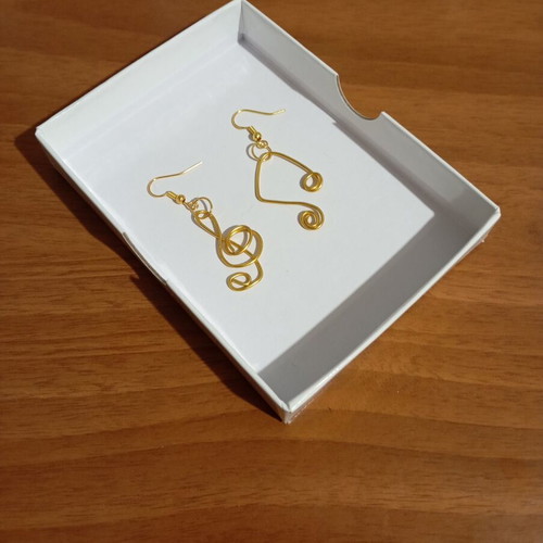 Handmade earrings notes new