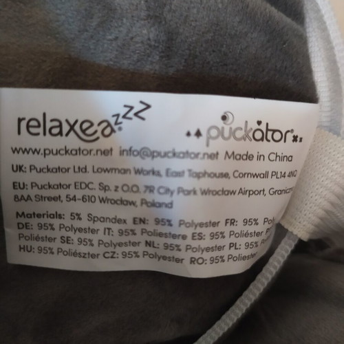 Travel pillow and eye mask Puckator Relaxeazzz Dexter the Bat new