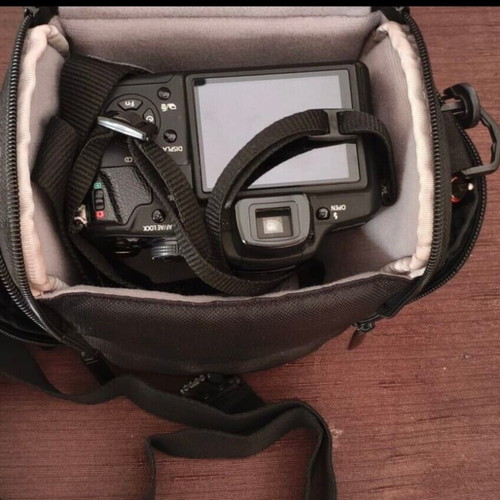 Panasonic Lumix DMC-FZ38 digital camera like new without battery