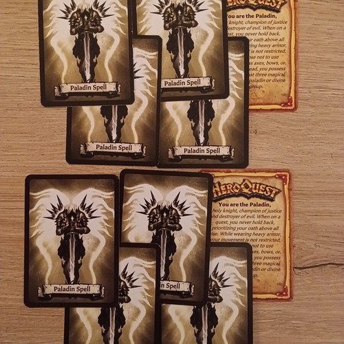 HeroQuest Paladin Hero expansion like new with 8 thematic Paladin spells