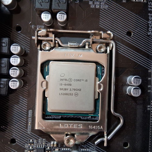 Intel Core i5-6400 Skylake processor used