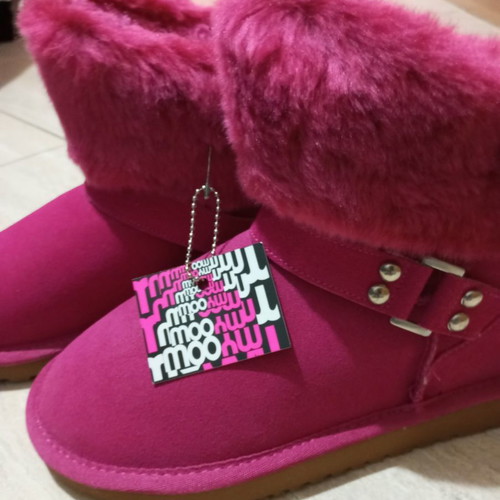 My moo boots fur pink new size 37