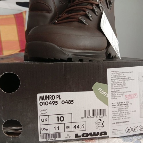 Lowa Munro PL boots new, size 44.5, brown leather