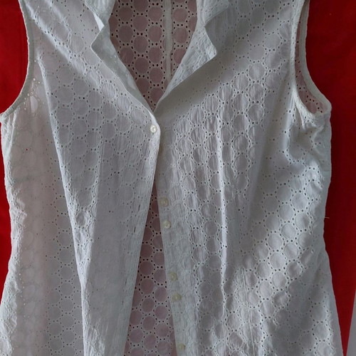 Women’s sleeveless lace guipure shirt used, white, size XL